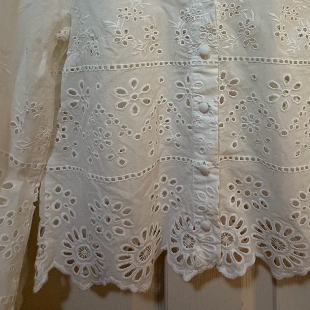 Cabi Pure White Embroidered Button Down - XS